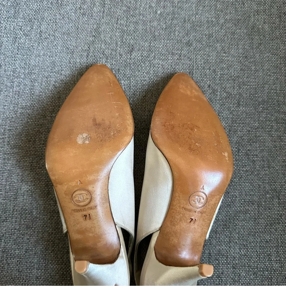 Vintage Chanel captoe slingback heels - Picture 8 of 8